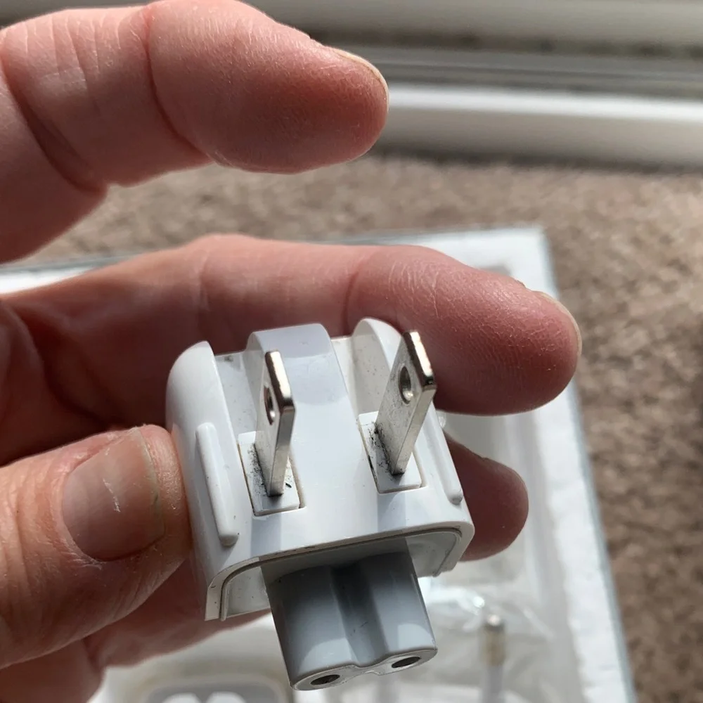 Apple World Travel Adapter Kit - Gray and White